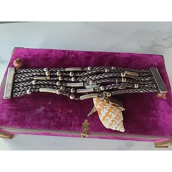 Braided Faux Leather Shell And Bird Charm Bracelet, Magnetic Closure - Picture 5 of 10